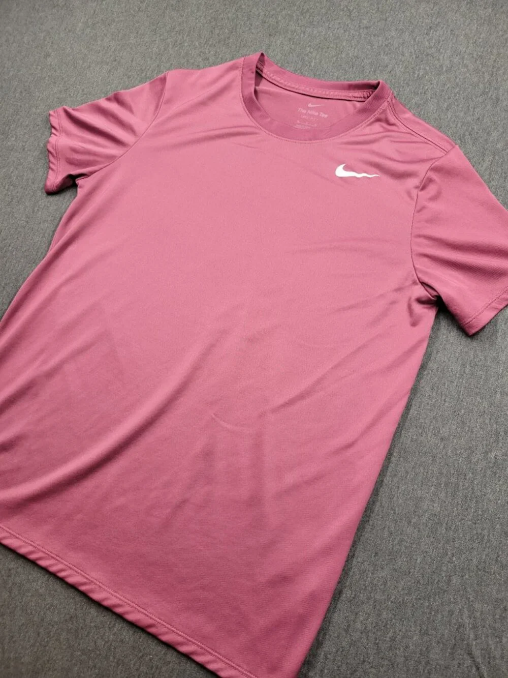 Nike womens shirt size medium rose good condition